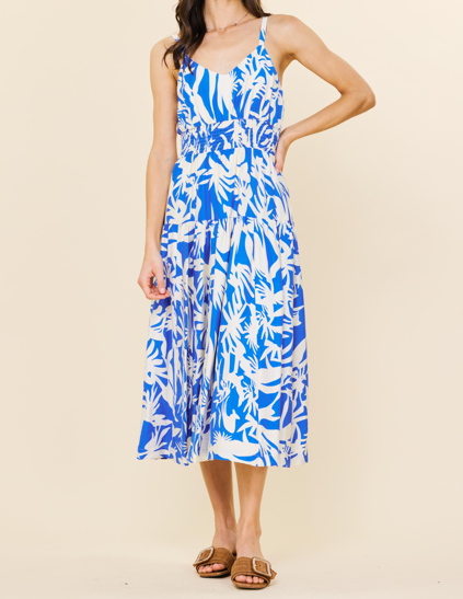 alma floral print tulle maxi dress With Rental Type:14 days Add this versatile piece Built-In Shapewear A-Line Midi